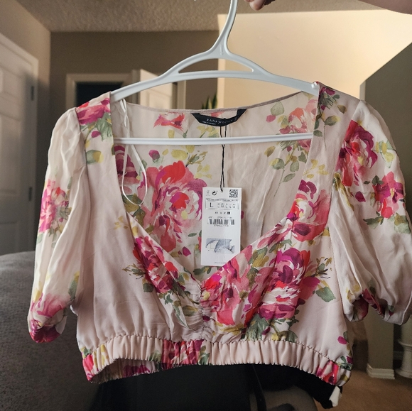 Zara - Picture 2 of 8